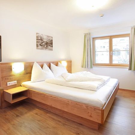 Tarlack Appartements Hütten 1a Leogang Zimmer foto