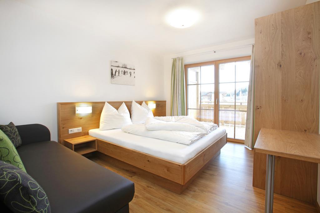 Tarlack Appartements Hütten 1a Leogang Zimmer foto